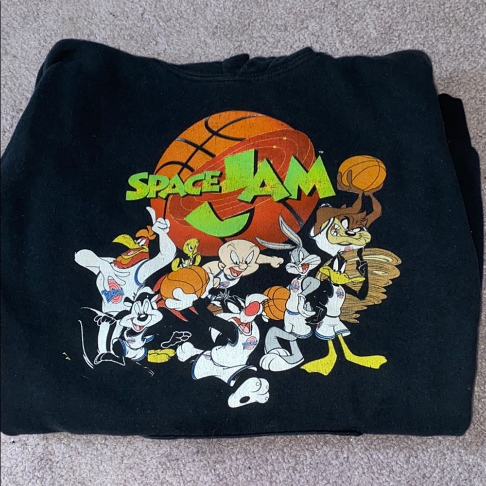 sweatshirt